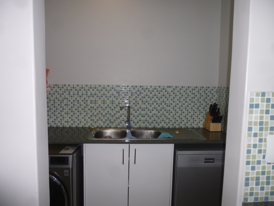 To Let 4 Bedroom Property for Rent in Parklands North Western Cape